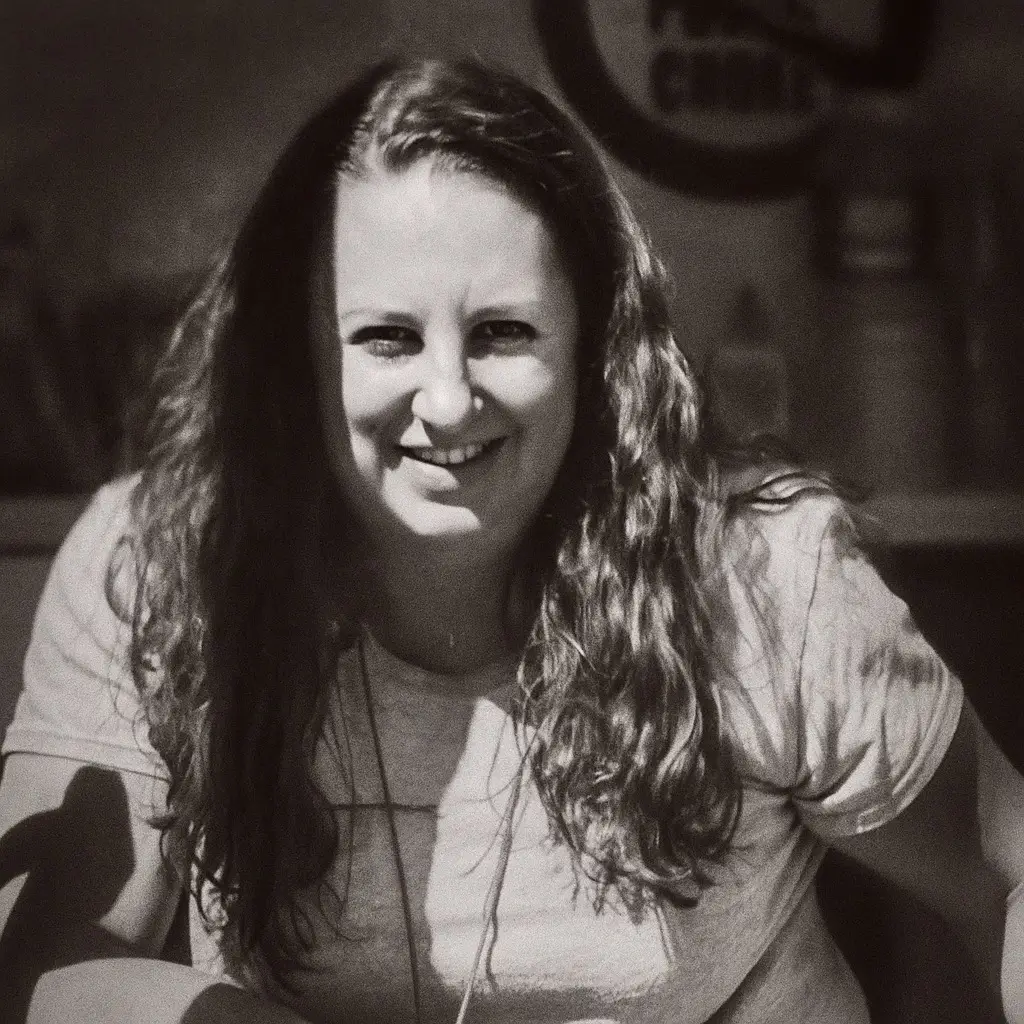 Black-and-White-Martina-Headshot